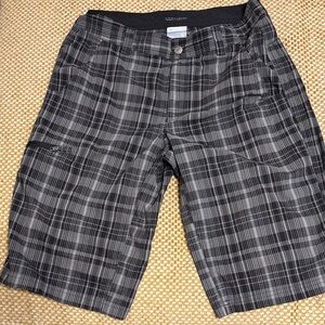 Columbia Men's Gray Plaid Flat Front Shorts